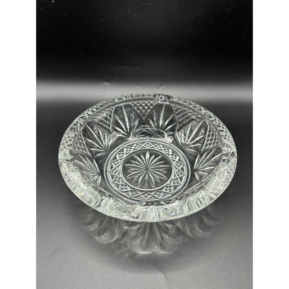 Vintage USA Clear Pressed Glass Round Ashtray Starburst Diamond Cut 6 Inch